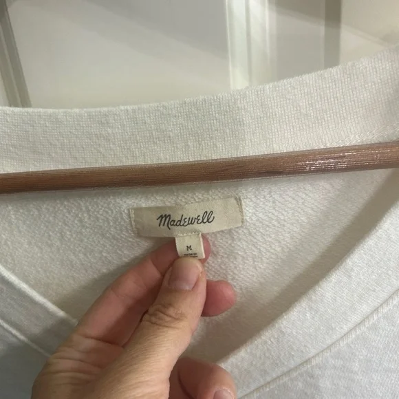 Madewell off-white V-Neck Sweatshirt size M. Oversized. Balloon sleeves - Picture 6 of 16